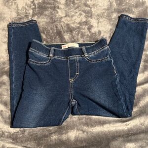 Levi’s girls leggings. Small 6/7